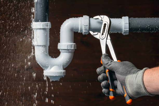 Professional Leak Detection technician working in Farmington, NH